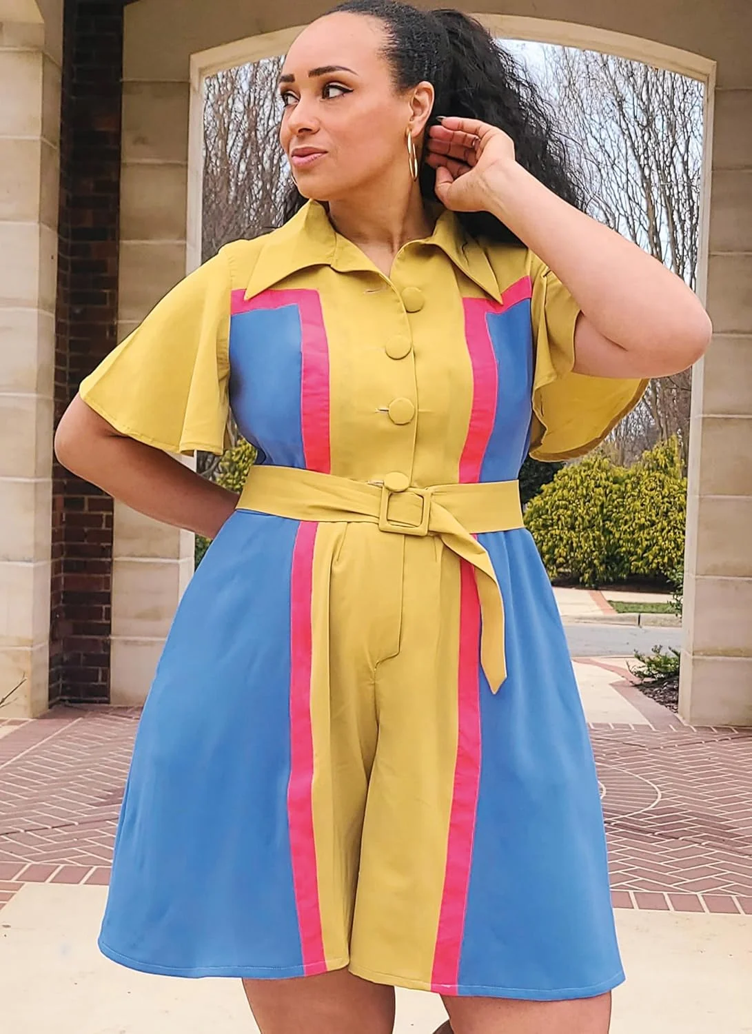 الگوی خیاطی لباس زنانه سایز بزرگ McCall's Know Me، دو تکه چند رنگ الگوی خیاطی لباس زنانه سایز بزرگ McCall's Know Me، دو تکه چند رنگ