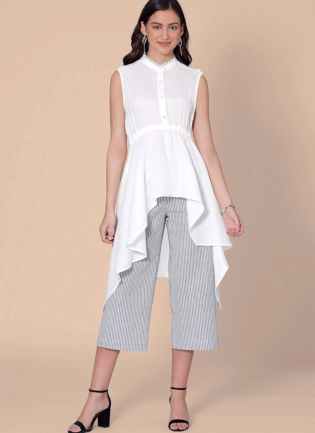 الگوهای خیاطی تونیک، تاپ و شلوار زنانه شرکت مک کال با طراحی خالیا علی، سایزهای 8-16 الگوهای خیاطی تونیک، تاپ و شلوار زنانه شرکت مک کال با طراحی خالیا علی، سایزهای 8-16