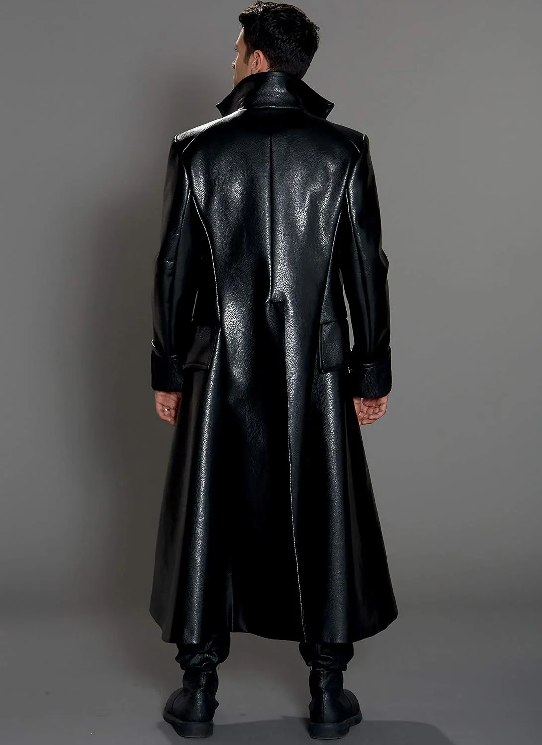 الگوی خیاطی لباس مردانه گوتیک M7821 شرکت مک کال، الگوهای خیاطی جلیقه و کت، سایزهای 46-52، 46-48-50-52، سفید الگوی خیاطی لباس مردانه گوتیک M7821 شرکت مک کال، الگوهای خیاطی جلیقه و کت، سایزهای 46-52، 46-48-50-52، سفید