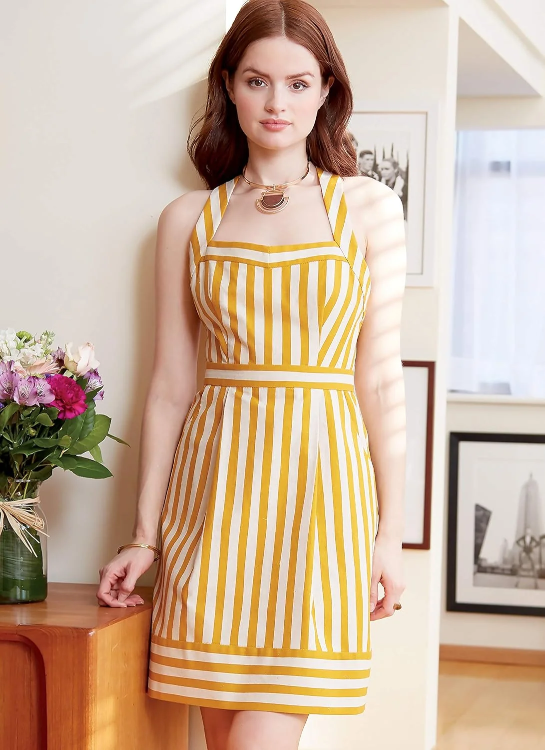 الگوی شرکت مک کال برای لباس زنانه بدون آستین با بند پشتی، سایزهای 12-20، الگوی خیاطی، سفید الگوی شرکت مک کال برای لباس زنانه بدون آستین با بند پشتی، سایزهای 12-20، الگوی خیاطی، سفید