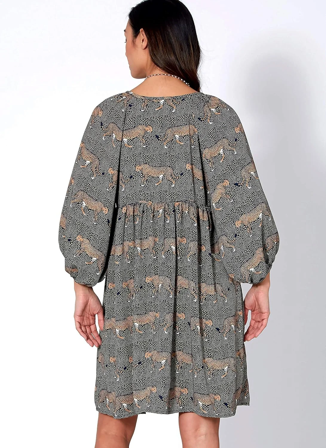 الگوی شرکت مک کال برای لباس زنانه گشاد و پلیسه دار، سایزهای 4-14، الگوی خیاطی الگوی شرکت مک کال برای لباس زنانه گشاد و پلیسه دار، سایزهای 4-14، الگوی خیاطی