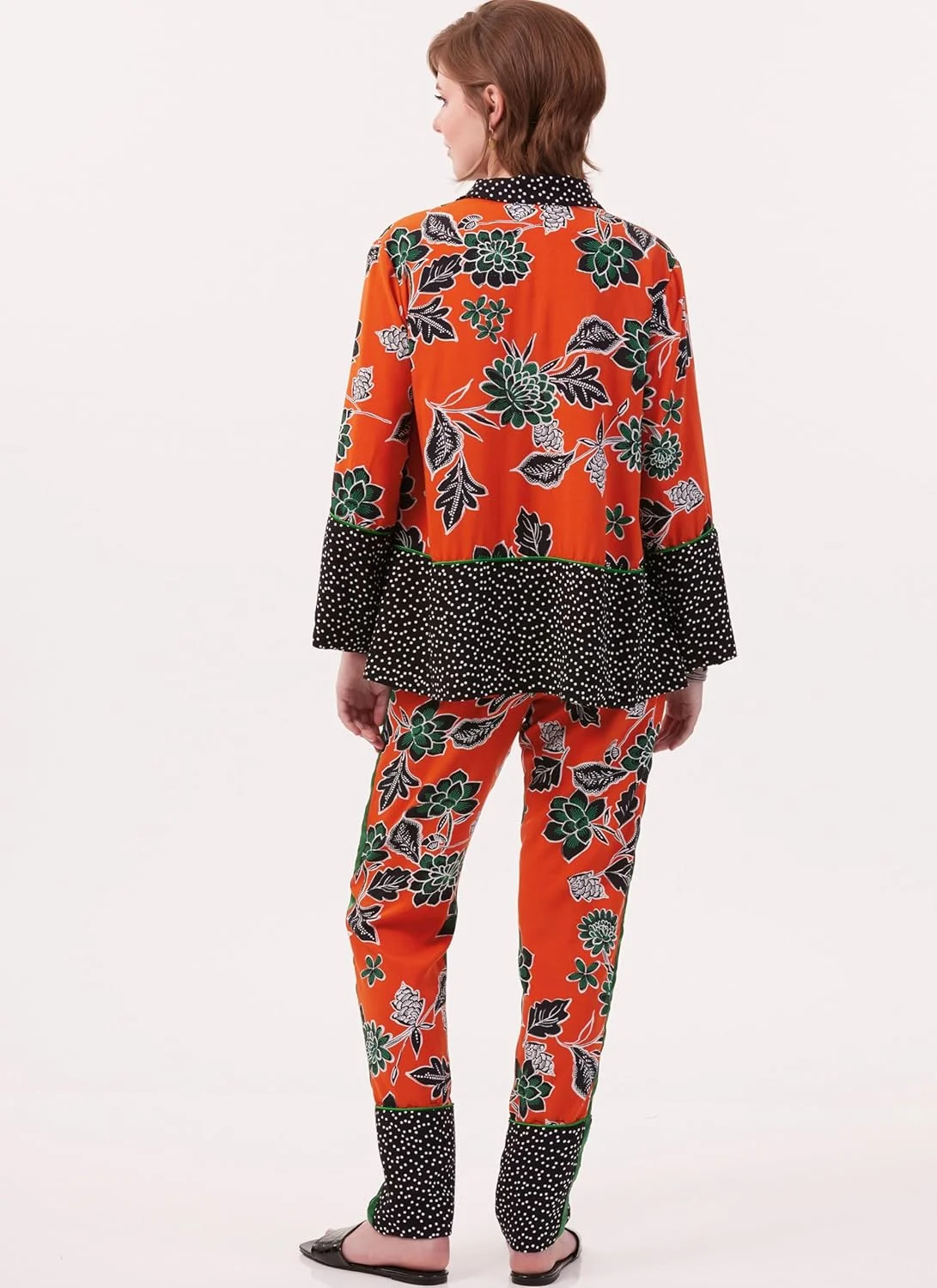 الگوی خیاطی McCall's M8484A مخصوص خانم ها، لباس خواب A (XS-S-M-L-XL-XXL) الگوی خیاطی McCall's M8484A مخصوص خانم ها، لباس خواب A (XS-S-M-L-XL-XXL)