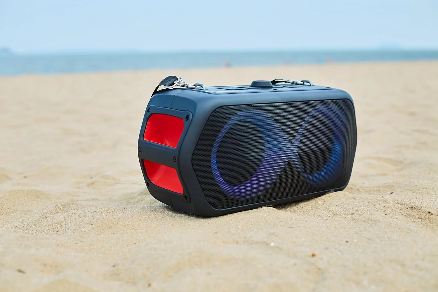 اسپیکر بلوتوثی بی سیم قابل حمل مانستر Musicbox Go Party با قابلیت کارائوکه و ضد آب اسپیکر بلوتوثی بی سیم قابل حمل مانستر Musicbox Go Party با قابلیت کارائوکه و ضد آب