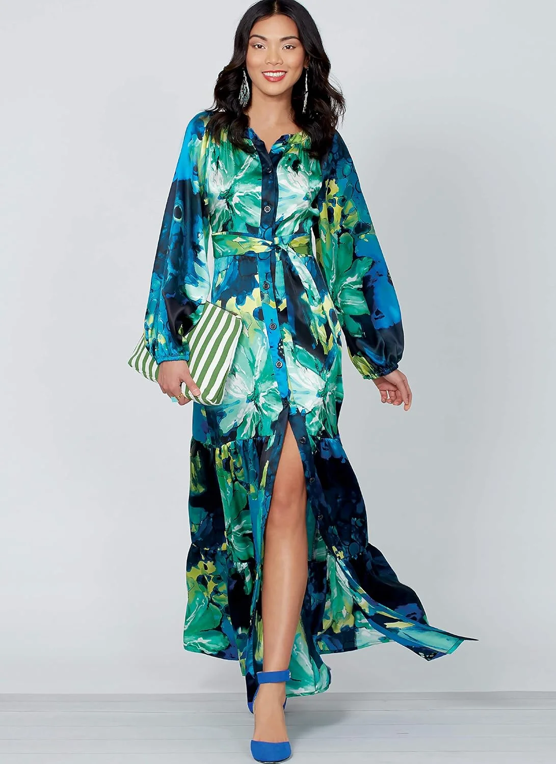 الگوهای مک کال لباس زنانه با دامن چاک دار و پلیسه دار، سایز 14-22، سفید