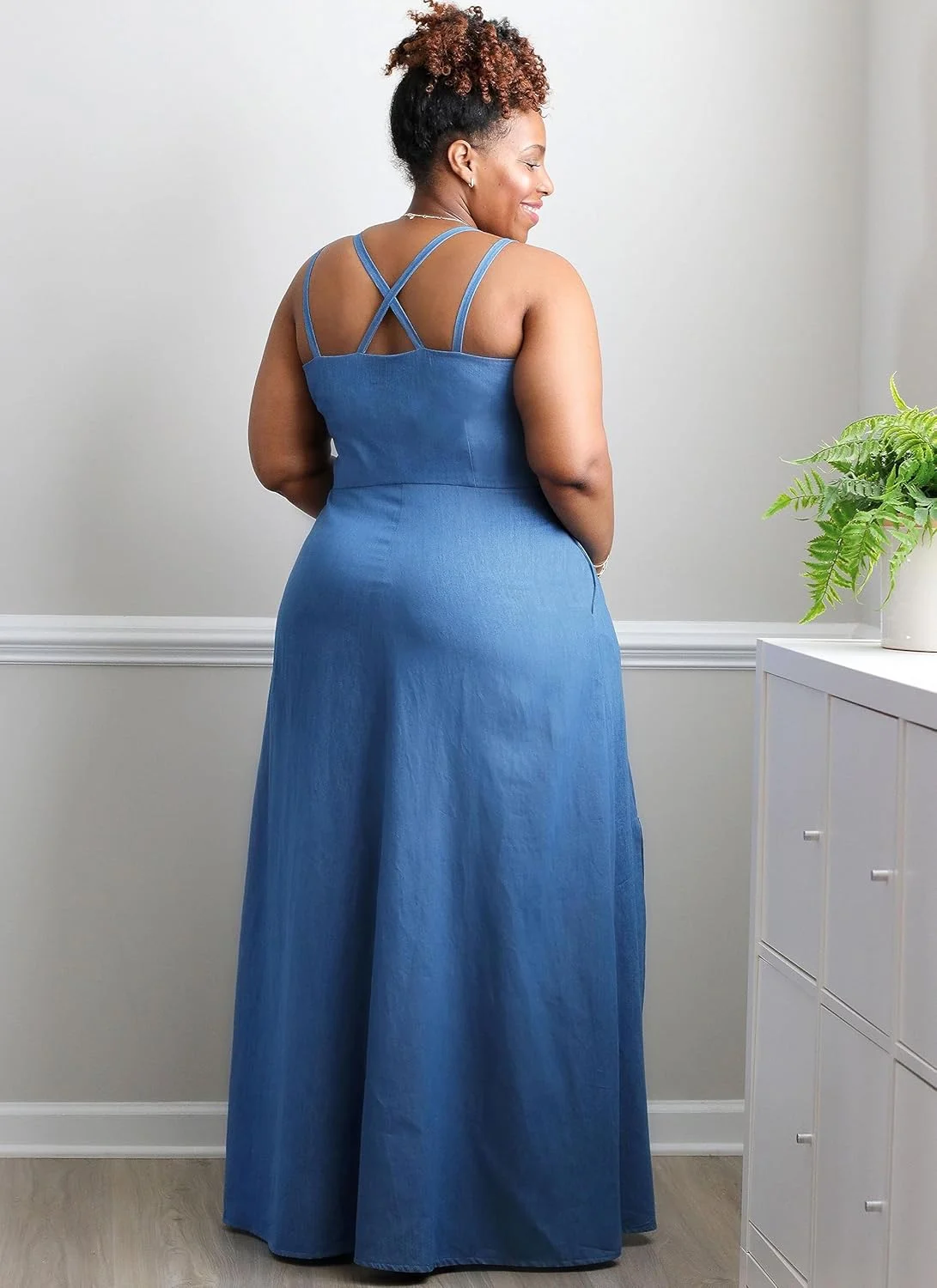 الگوی خیاطی لباس بندی زنانه McCall's Know Me، کد طراحی ME2040، سایزهای 20W-22W-24W-26W-28W الگوی خیاطی لباس بندی زنانه McCall's Know Me، کد طراحی ME2040، سایزهای 20W-22W-24W-26W-28W