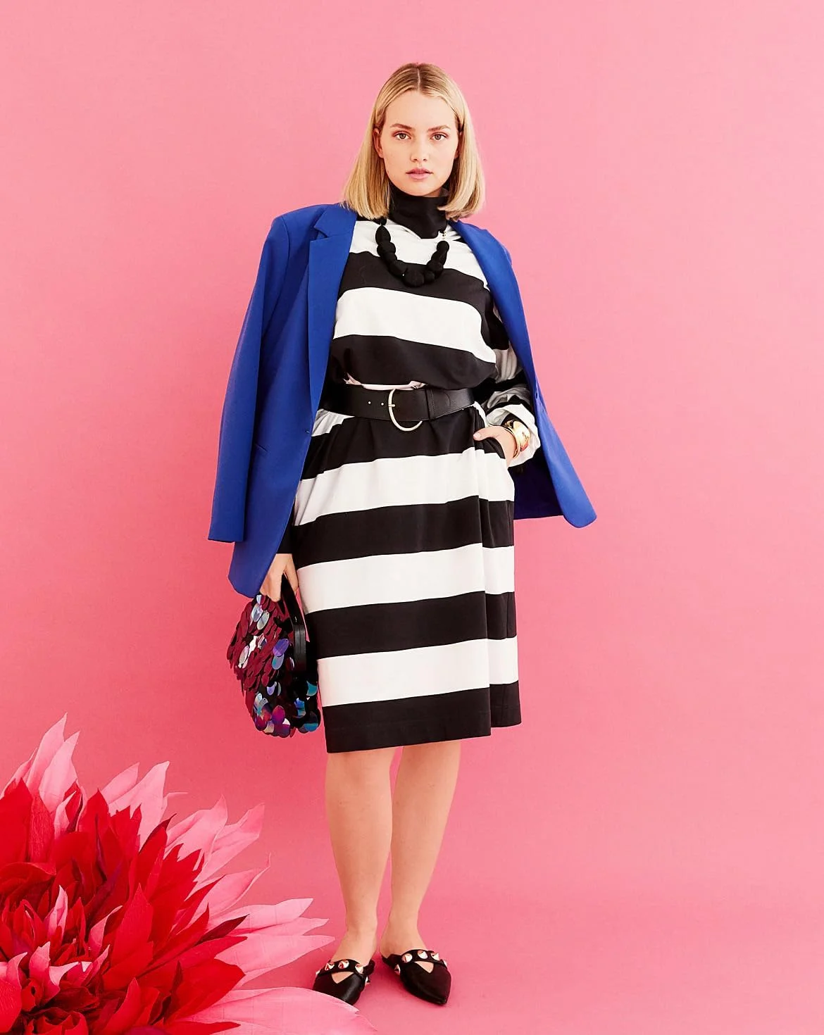 الگوی خیاطی زنانه Burda Style #5679، مناسب برای دوخت لباس و جامپر، سایزهای 36 تا 48 الگوی خیاطی زنانه Burda Style #5679، مناسب برای دوخت لباس و جامپر، سایزهای 36 تا 48