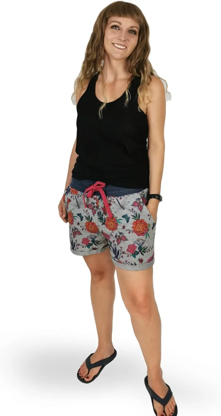 الگوی خیاطی شلوارک ورزشی زنانه جولندو مدل EVA، شلوارک کوتاه تابستانی، الگوی کاغذی به همراه دستورالعمل خیاطی (PS-004-54) الگوی خیاطی شلوارک ورزشی زنانه جولندو مدل EVA، شلوارک کوتاه تابستانی، الگوی کاغذی به همراه دستورالعمل خیاطی (PS-004-54)