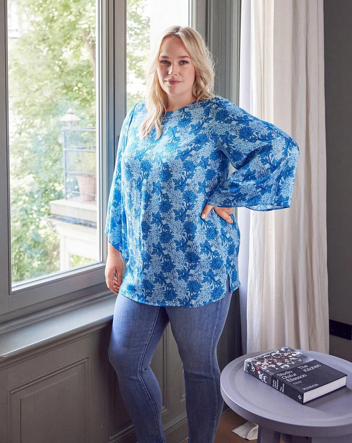 الگوی خیاطی زنانه بلوزهای شیک بوردا استایل #5692 سایز 46-60 الگوی خیاطی زنانه بلوزهای شیک بوردا استایل #5692 سایز 46-60