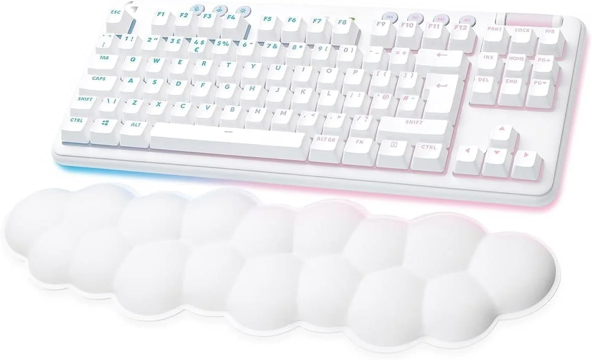 کیبورد گیمینگ مکانیکی بی سیم Logitech G G715 با نورپردازی LIGHTSYNC RGB، LIGHTSPEED، سوئیچ های لمسی (GX Brown) و استراحتگاه مچ دست، سازگار با PC و Mac - مه سفید
