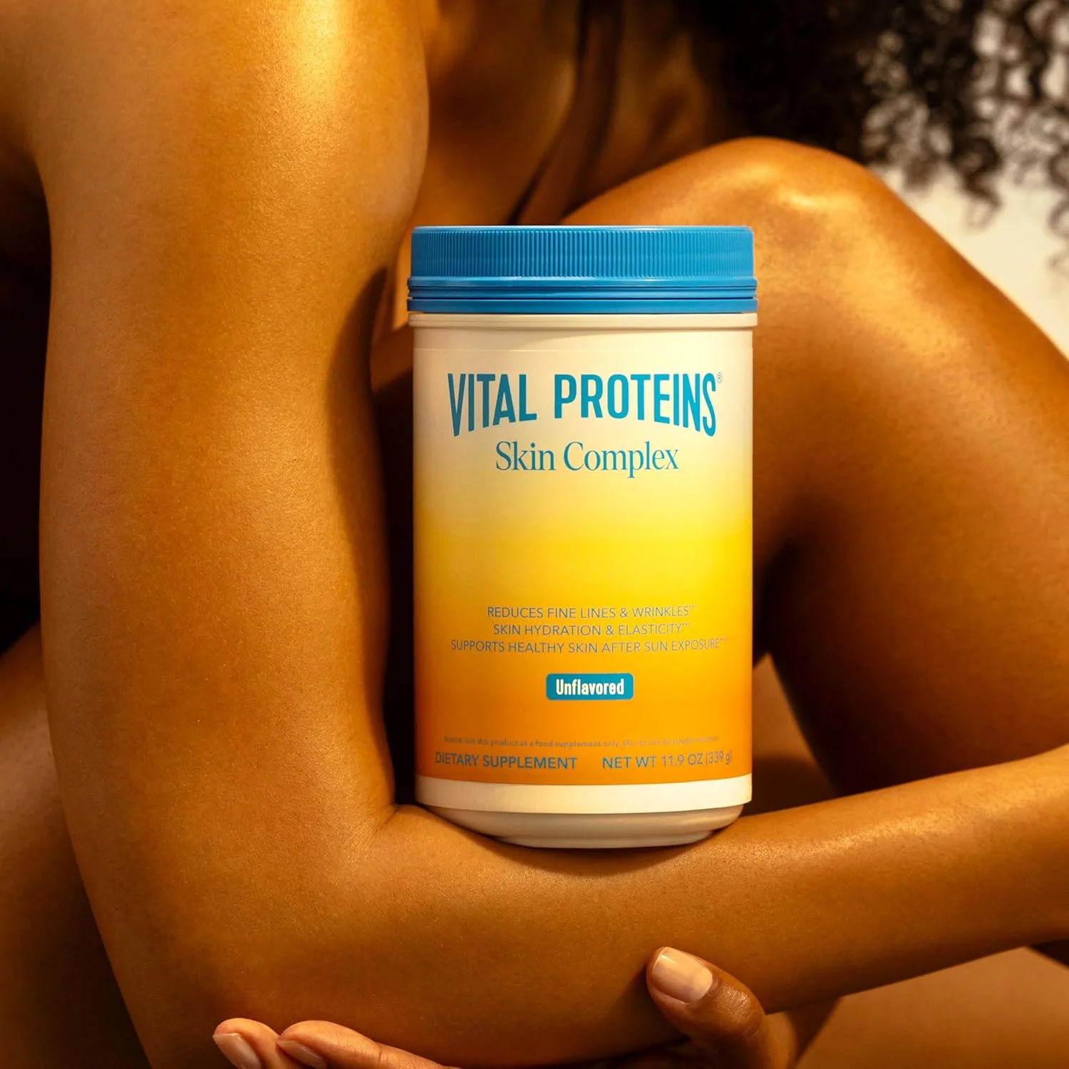 پپتیدهای کلاژن Vital Proteins برای زنان - 20 گرم کلاژن هیدرولیز شده، ویتامین C، اسید هیالورونیک، کاهش خطوط ریز و چین و چروک، Verisol & Holimel - مکمل کمپلکس پوست، پودر بدون طعم 337 گرم