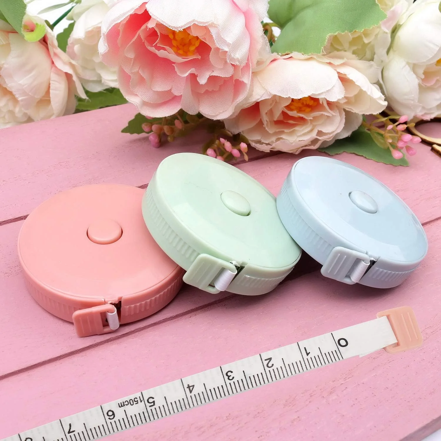 نوار اندازه گیری نرم نوشن جلن 3 عددی برای اندازه گیری بدن، نوار اندازه گیری نرم دو طرفه 150 سانتی متر 60 اینچی برای لباس (سبز+آبی+صورتی) نوار اندازه گیری نرم نوشن جلن 3 عددی برای اندازه گیری بدن، نوار اندازه گیری نرم دو طرفه 150 سانتی متر 60 اینچی برای لباس (سبز+آبی+صورتی)