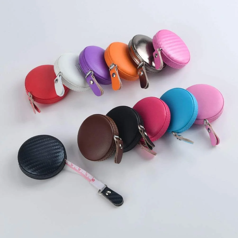 متر نواری جمع شونده با قاب چرمی گرد، 1 متری، نوار اندازه گیری نرم، ابزار اندازه گیری جیبی برای خیاطی، پارچه، خیاطی، بنفش متر نواری جمع شونده با قاب چرمی گرد، 1 متری، نوار اندازه گیری نرم، ابزار اندازه گیری جیبی برای خیاطی، پارچه، خیاطی، بنفش