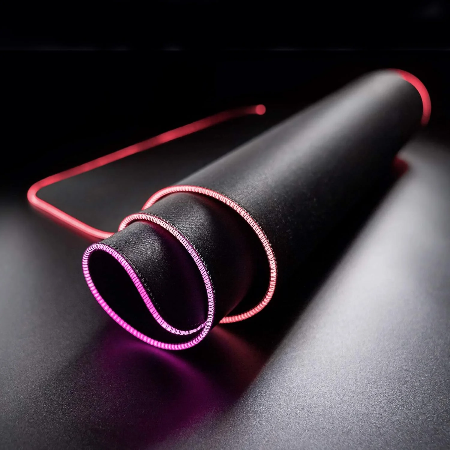 ماوس پد گیمینگ Roccat Sense Aimo XXL - نورپردازی LED، حداکثر دقت، زیره لاستیکی، (900 mm X 400 3.5 mm)، مشکی ماوس پد گیمینگ Roccat Sense Aimo XXL - نورپردازی LED، حداکثر دقت، زیره لاستیکی، (900 mm X 400 3.5 mm)، مشکی