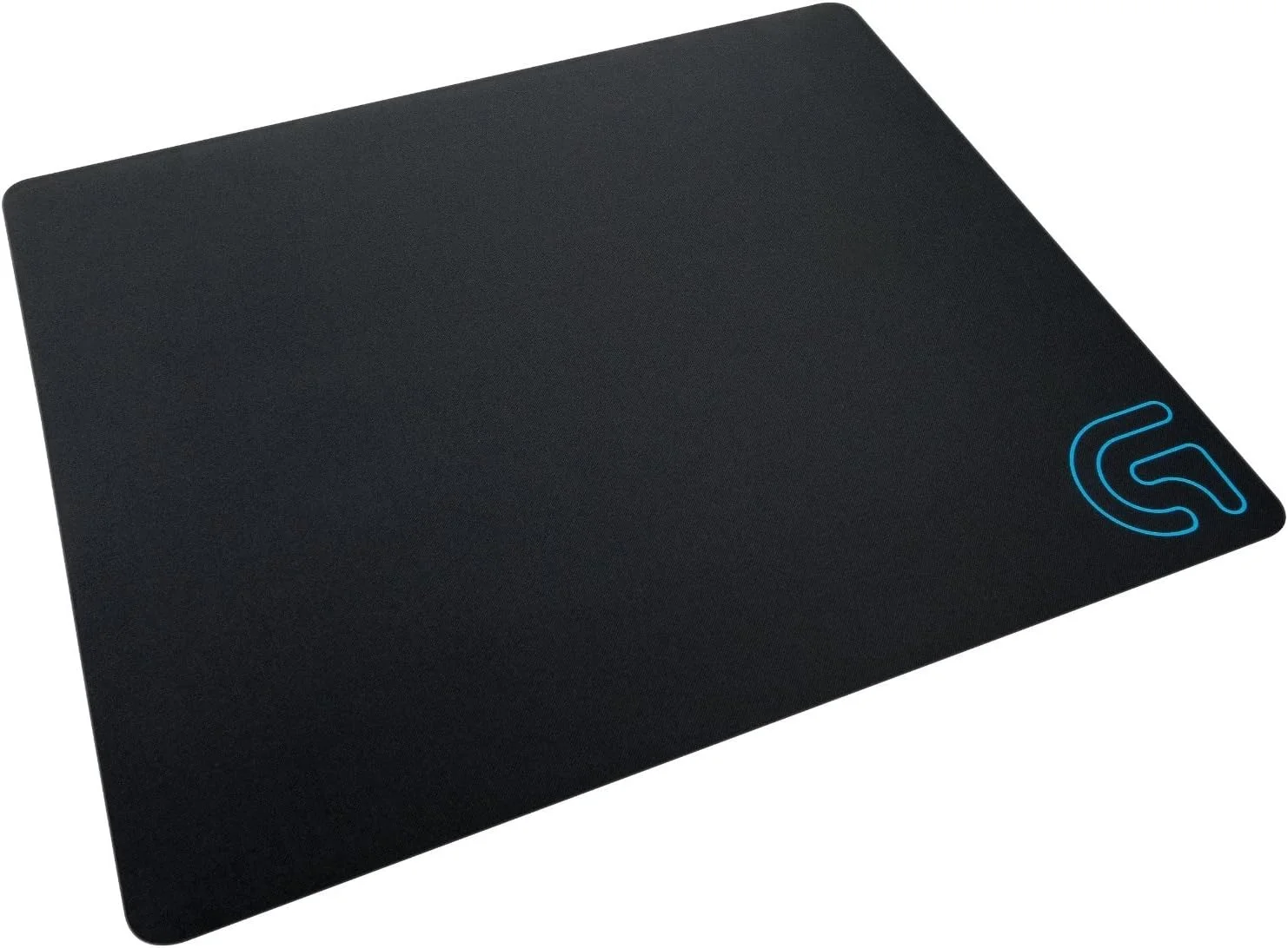 پد ماوس گیمینگ پارچه ای Logitech G 240، 340 X 280 میلی متر، ضخامت 1 میلی متر، اصطکاک سطحی متوسط، بافت یکنواخت، پایه لاستیکی پایدار و راحت، مشکی قابل رول شدن، 943-000095
