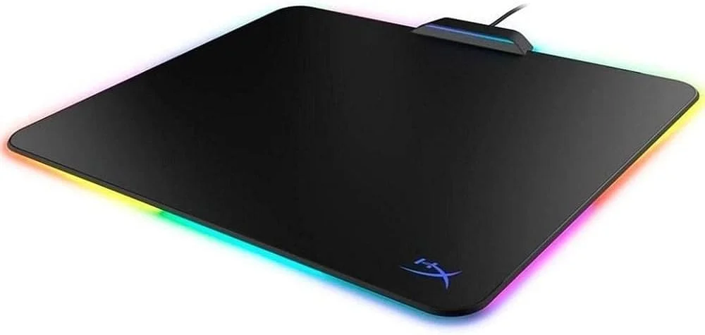 ماوس پد گیمینگ RGB هایپرایکس Fury Ultra - سایز متوسط، نورپردازی RGB 360 درجه، 20 ناحیه LED RGB، سطح سخت با اصطکاک کم، پایه لاستیکی ضد لغزش، مشکی