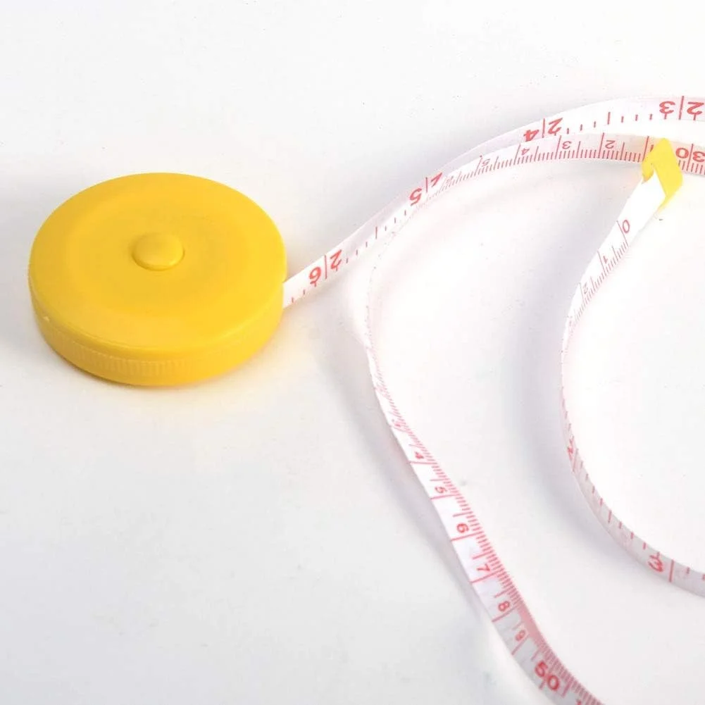 متر خیاطی نواری، خط کش پلاستیکی جمع شونده دکمه فشاری 1.5 متری، ابزار اندازه گیری پارچه خیاطی 6JC83 (رنگ: رنگ تصادفی)