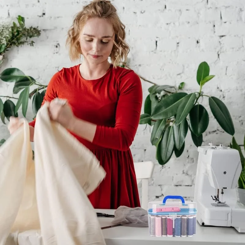 جعبه خیاطی بزرگ Retoo با 8 قرقره نخ، بسته سوزن خیاطی، 4 دکمه، قیچی، متر خیاطی، انگشتانه، سنجاق قفلی و سوزن نخ کن، مجموعه کامل لوازم جانبی در جعبه جعبه خیاطی بزرگ Retoo با 8 قرقره نخ، بسته سوزن خیاطی، 4 دکمه، قیچی، متر خیاطی، انگشتانه، سنجاق قفلی و سوزن نخ کن، مجموعه کامل لوازم جانبی در جعبه