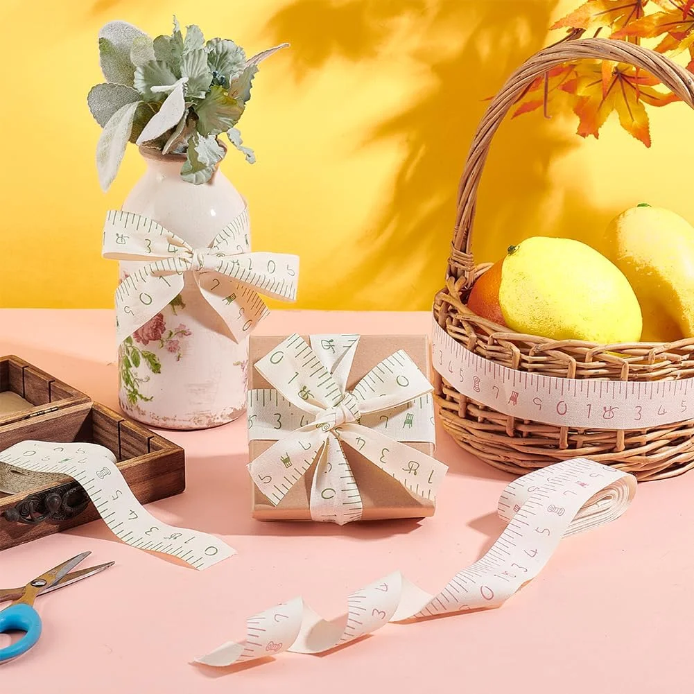 نوار اندازه گیری 9 متری PH PandaHall نوار پنبه ای با خط کش مقیاس نوار 25 میلی متری برای خیاطی دور کمر بدن خیاطان صنعتگران، سبز/صورتی