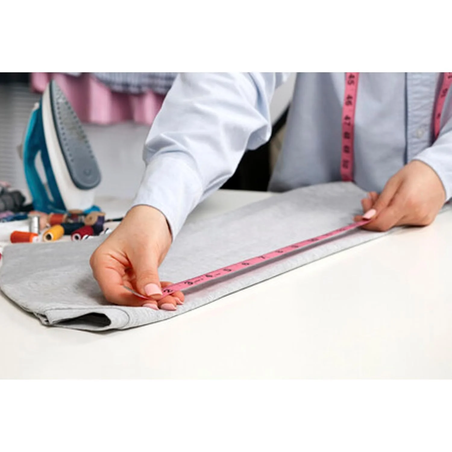 1 عدد متر خیاطی نرم سفید 150 سانتی متری / 60 اینچی دو طرفه، متر جیبی برای خیاطی، اندازه گیری پارچه، دور کمر و بدن، ابزار خیاطی 1 عدد متر خیاطی نرم سفید 150 سانتی متری / 60 اینچی دو طرفه، متر جیبی برای خیاطی، اندازه گیری پارچه، دور کمر و بدن، ابزار خیاطی