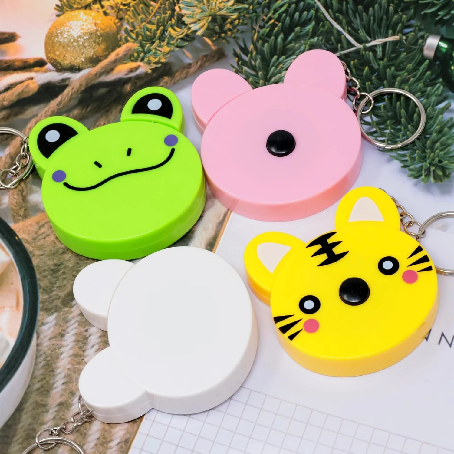 هونبای 4 عدد متر نواری جمع شونده پلاستیکی طرح کارتونی حیوانات، متر اندازه گیری بدن به همراه جاکلیدی برای خیاطی، پارچه، ابزار اندازه گیری صنایع دستی (4 مدل) هونبای 4 عدد متر نواری جمع شونده پلاستیکی طرح کارتونی حیوانات، متر اندازه گیری بدن به همراه جاکلیدی برای خیاطی، پارچه، ابزار اندازه گیری صنایع دستی (4 مدل)