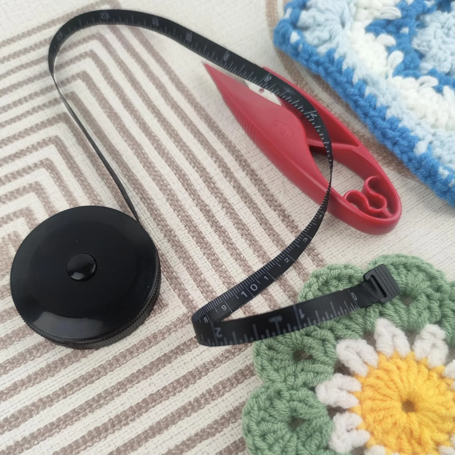 متر خیاطی جمع شونده GDMINLO مدل F050، دو طرفه، 1.5 متری/60 اینچی، مشکی، قفل دکمه ای، بسته 3 عددی متر خیاطی جمع شونده GDMINLO مدل F050، دو طرفه، 1.5 متری/60 اینچی، مشکی، قفل دکمه ای، بسته 3 عددی