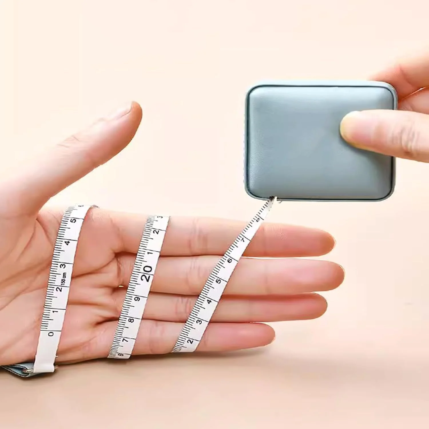 متر خیاطی نرم GAILY YOUTH، متر اندازه گیری بدن 150 سانتی متر، متر نواری خیاطی با مقیاس دوگانه، متر نواری جمع شونده برای اندازه گیری بدن، تناسب اندام و خیاطی (سفید گرد) متر خیاطی نرم GAILY YOUTH، متر اندازه گیری بدن 150 سانتی متر، متر نواری خیاطی با مقیاس دوگانه، متر نواری جمع شونده برای اندازه گیری بدن، تناسب اندام و خیاطی (سفید گرد)