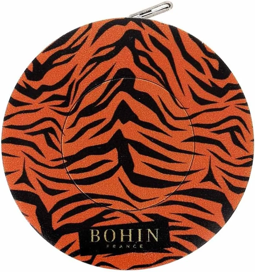 BOHIN France - مجموعه سافاری BOHIN France، جعبه ABS (150 سانتی متر)، طرح ببری، متر نواری جمع شونده اتوماتیک - بسته 1 عددی