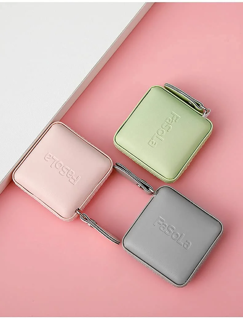 متر خیاطی نرم جمع شونده آلیسا برای اندازه گیری بدن (صورتی، مربعی) متر خیاطی نرم جمع شونده آلیسا برای اندازه گیری بدن (صورتی، مربعی)