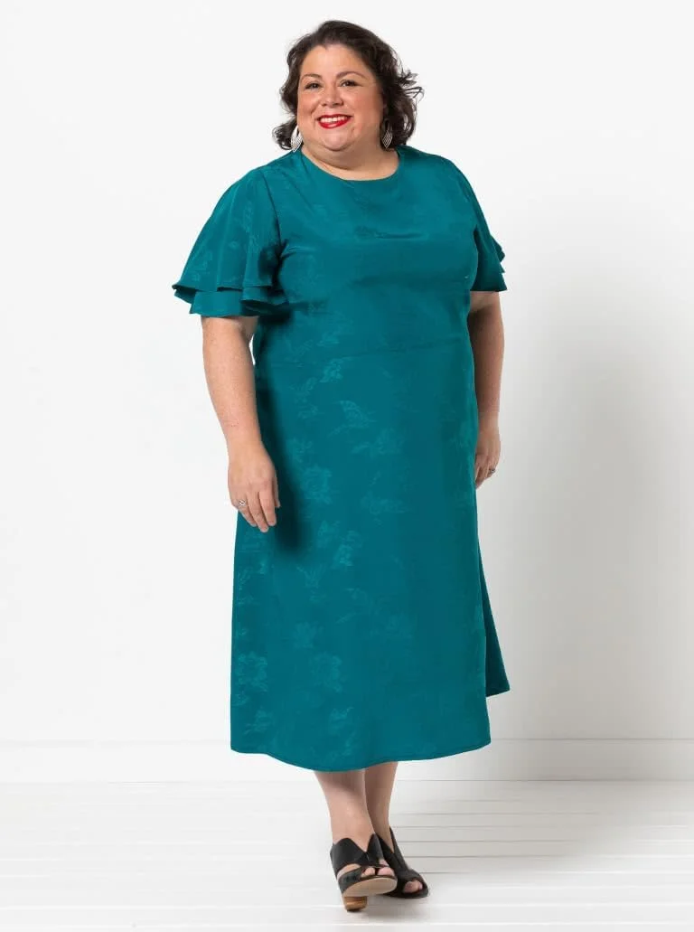 الگوی خیاطی Style Arc - لباس بافته Queenie (سایزهای 18-30) الگوی خیاطی Style Arc - لباس بافته Queenie (سایزهای 18-30)