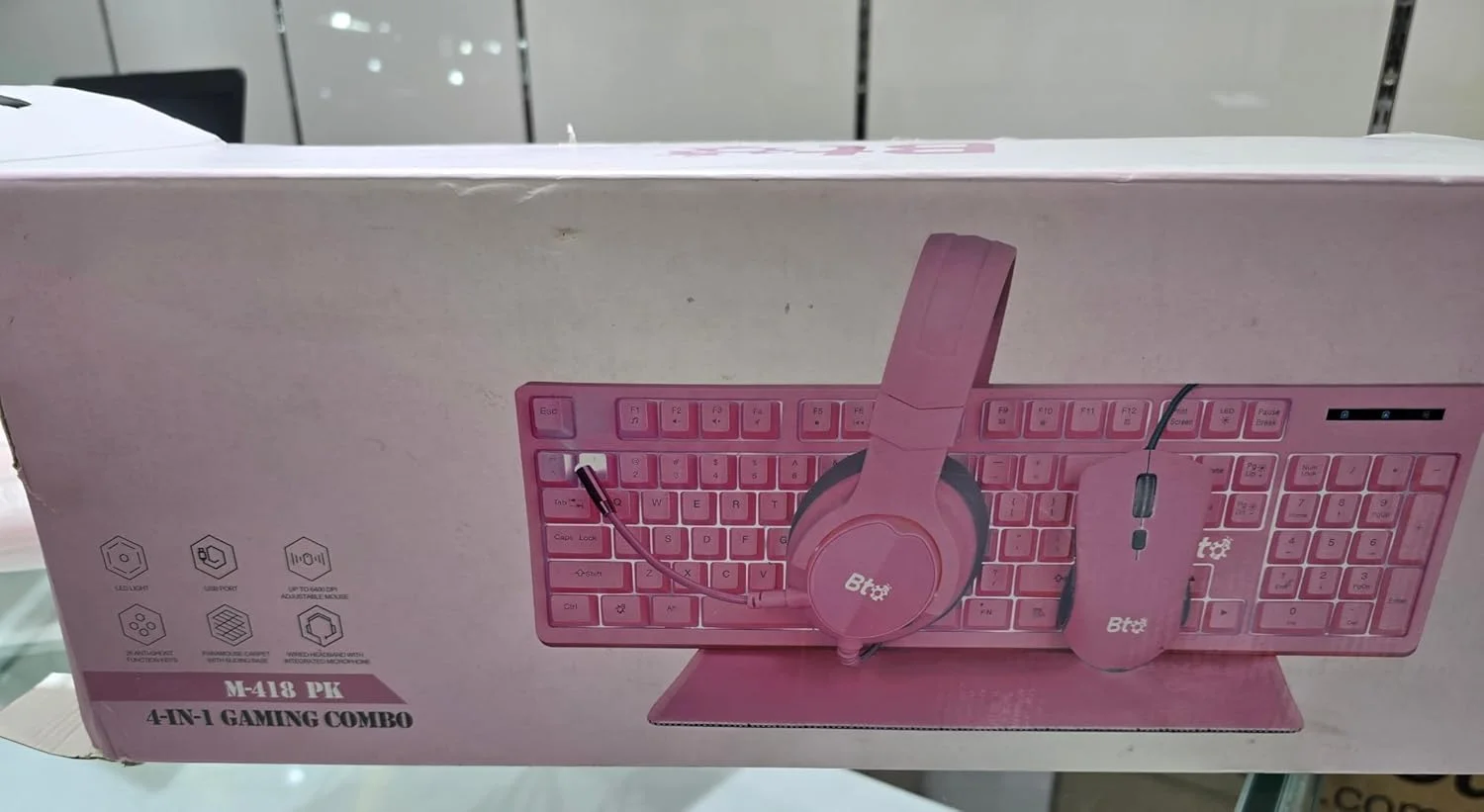 ست کیبورد گیمینگ سایز کامل با نور پس زمینه 4 در 1 مدل Cm-418Wh، ماوس، ماوس پد و هدست. دارای قابلیت پیشرفته 26 کلید Anti-Ghosting برای خواندن دستورات پیشرفته، سازگار با دسکتاپ، لپ تاپ، کامپیوتر (صورتی)