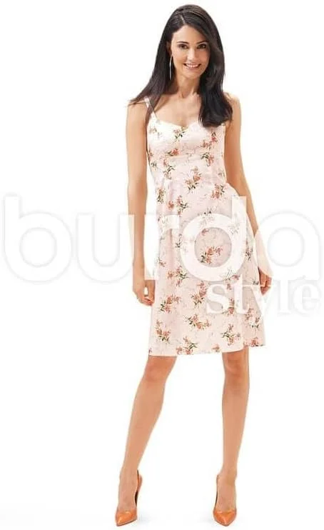 الگوهای خیاطی لباس زنانه تابستانی آسان بردا استایل مدل 6686