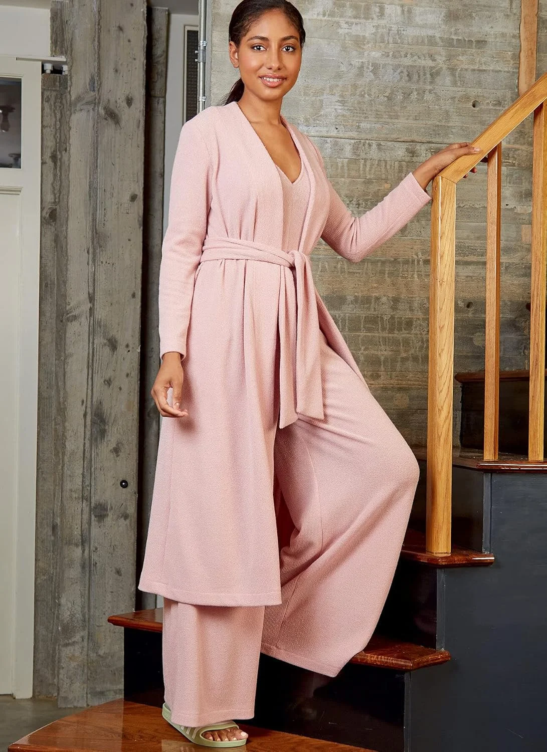 الگوی خیاطی مک کال مدل M8245A لباس ورزشی زنانه