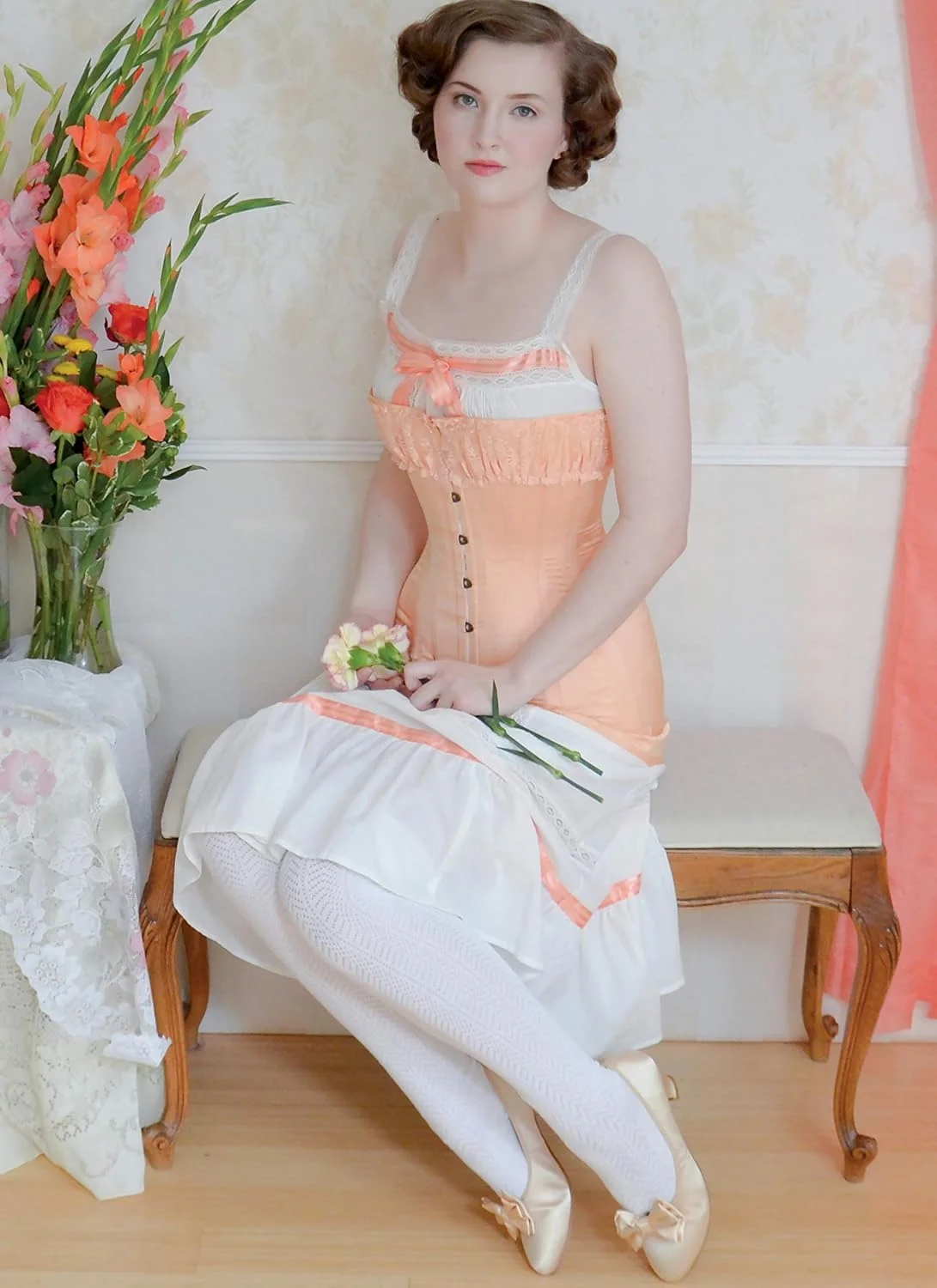 الگوهای مک کالز لباس زنانه شمیز آنجلا کلیتون، سایزهای 14-22 الگوی خیاطی