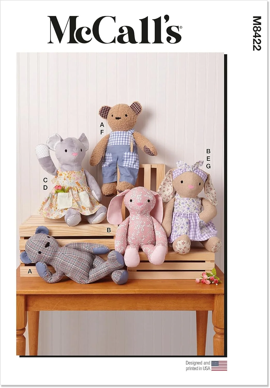 الگوی خیاطی McCall's M8422OS خرس، خرگوش و موش پولیشی با لباس و هدبند سایز OS (تک سایز)