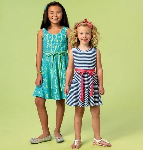 الگوهای خیاطی کودکانه شرکت مک کال مدل M6915 CCE، چند رنگ