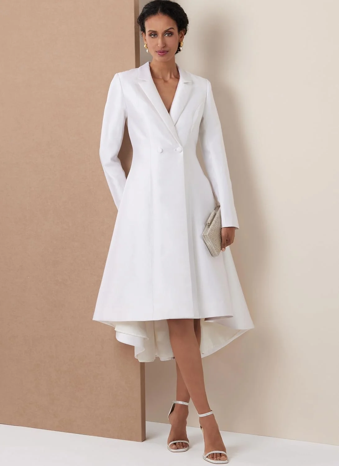 الگوی خیاطی لباس مجلسی دو سینه دکمه دار زنانه Vogue V2125P5، کد طراحی V2125، سایزهای 12-14-16-18-20