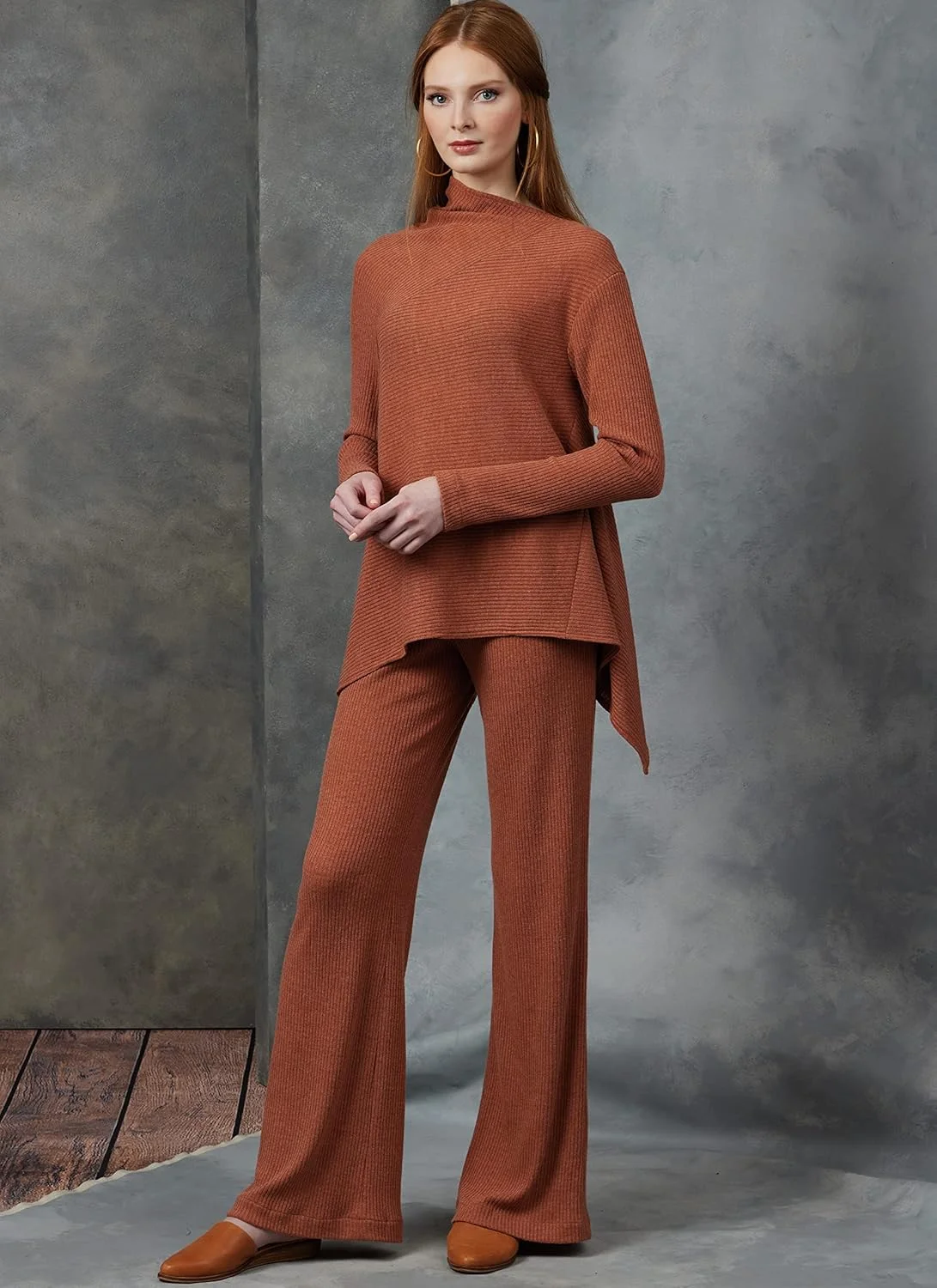 الگوهای ووگ V1914Y لباس ورزشی زنانه Y (XS-S-M) الگوهای ووگ V1914Y لباس ورزشی زنانه Y (XS-S-M)