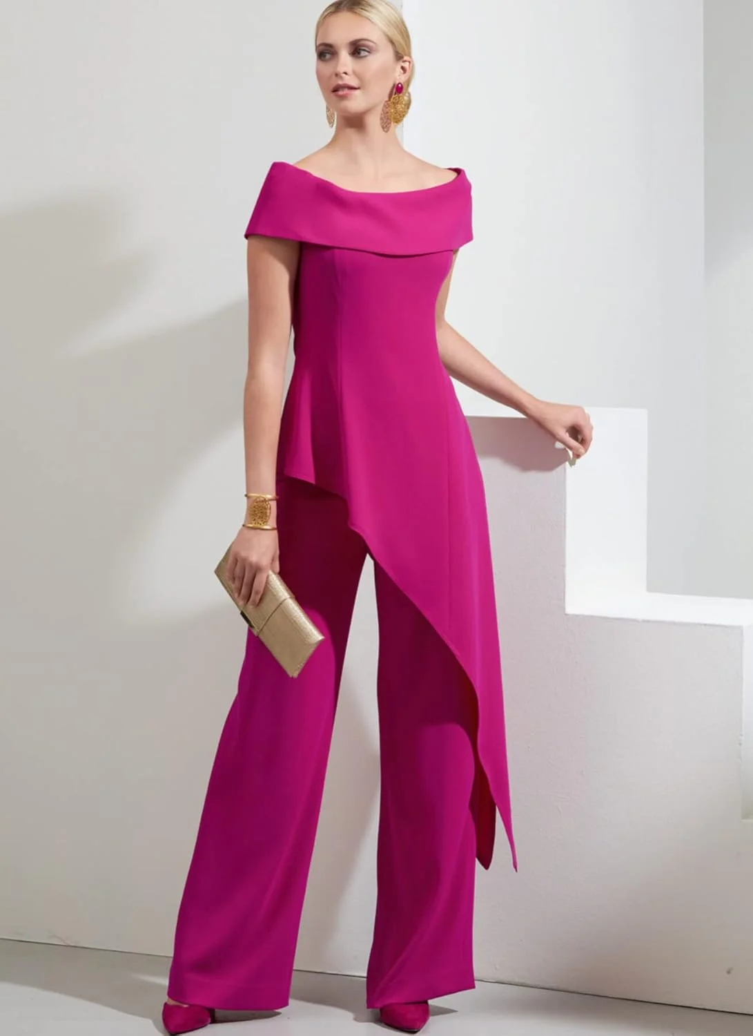 الگوهای Vogue مدل V1869F5 لباس ورزشی زنانه F5 (16-18-20-22-24)