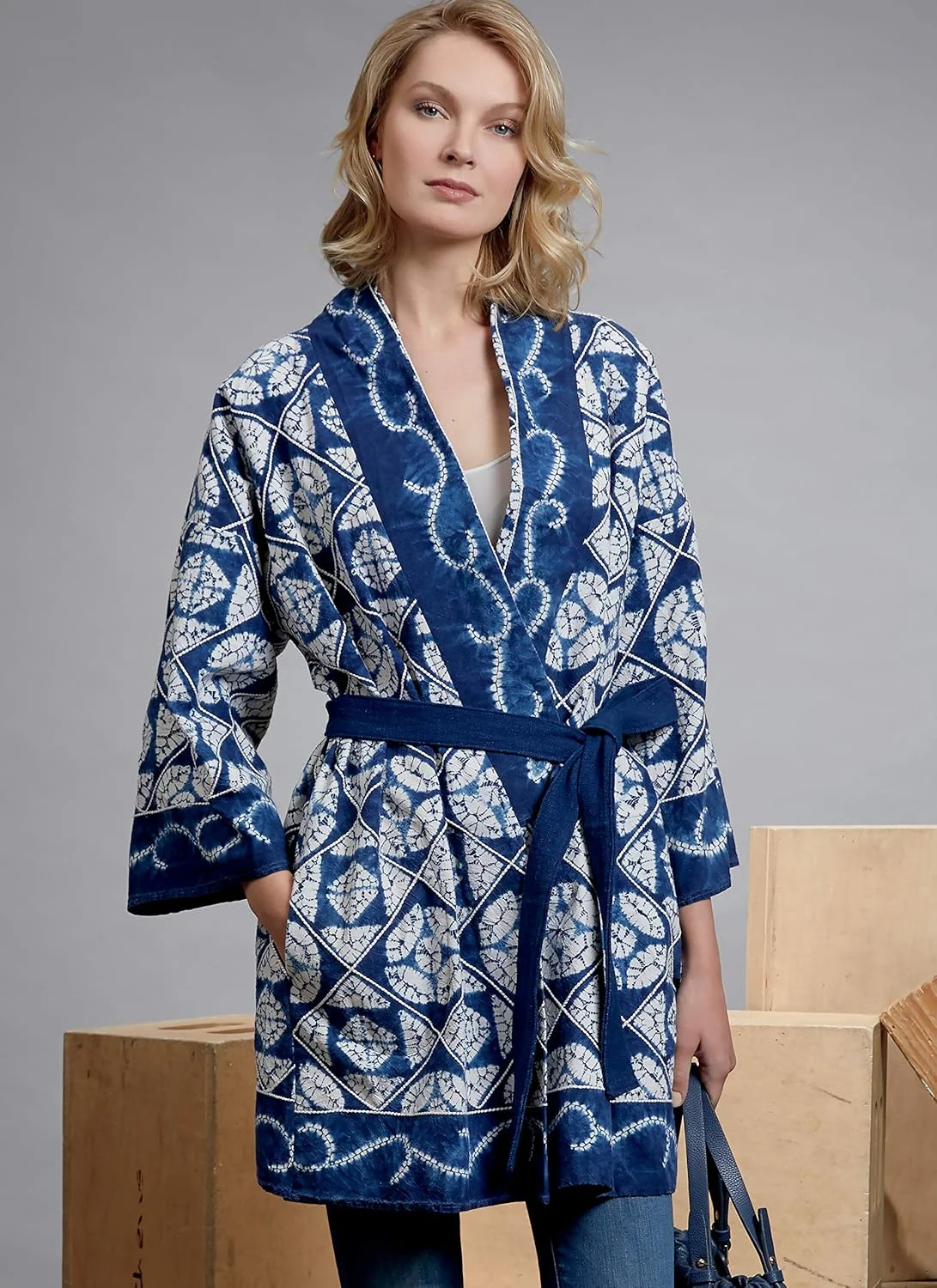 الگوهای Vogue V1610A: الگوی آسان دوخت کمربند و کیمونوی زنانه