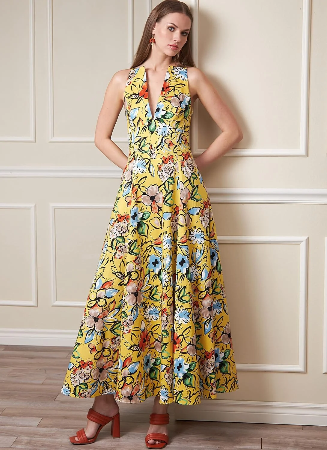 الگوهای خیاطی ووگ، لباس زنانه چند رنگ، 2 تکه الگوهای خیاطی ووگ، لباس زنانه چند رنگ، 2 تکه