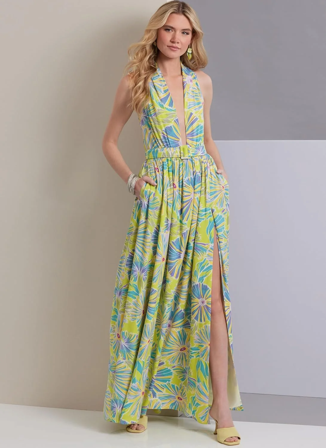 الگوهای Vogue بسته خیاطی دامن و لباس آستر دار زنانه، کد طراحی V1953، سایزهای 16-18-20-22-24