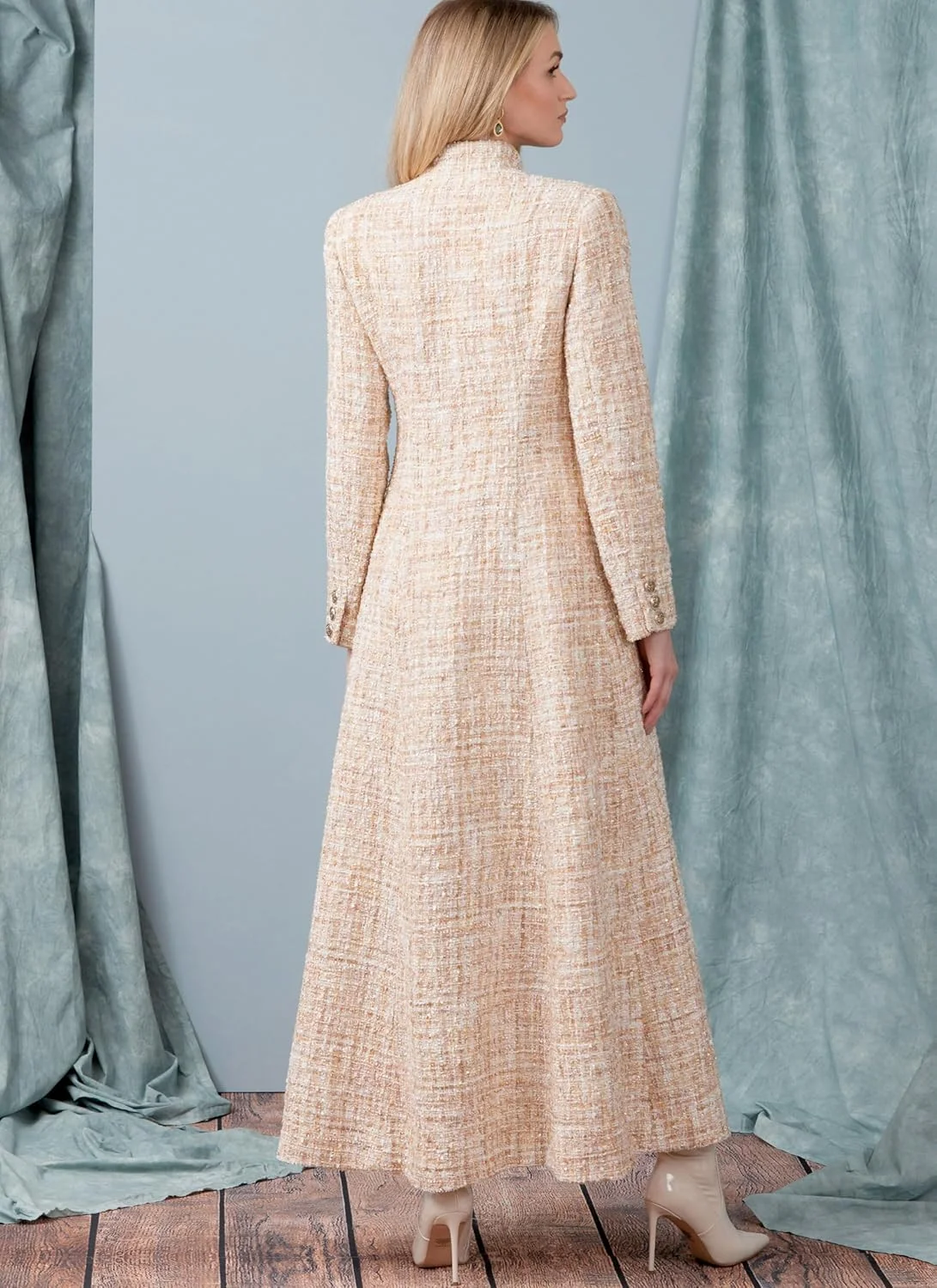 کیت خیاطی پالتو زنانه Vogue Patterns، کد طراحی V1926، سایزهای 18-20-22-24-26