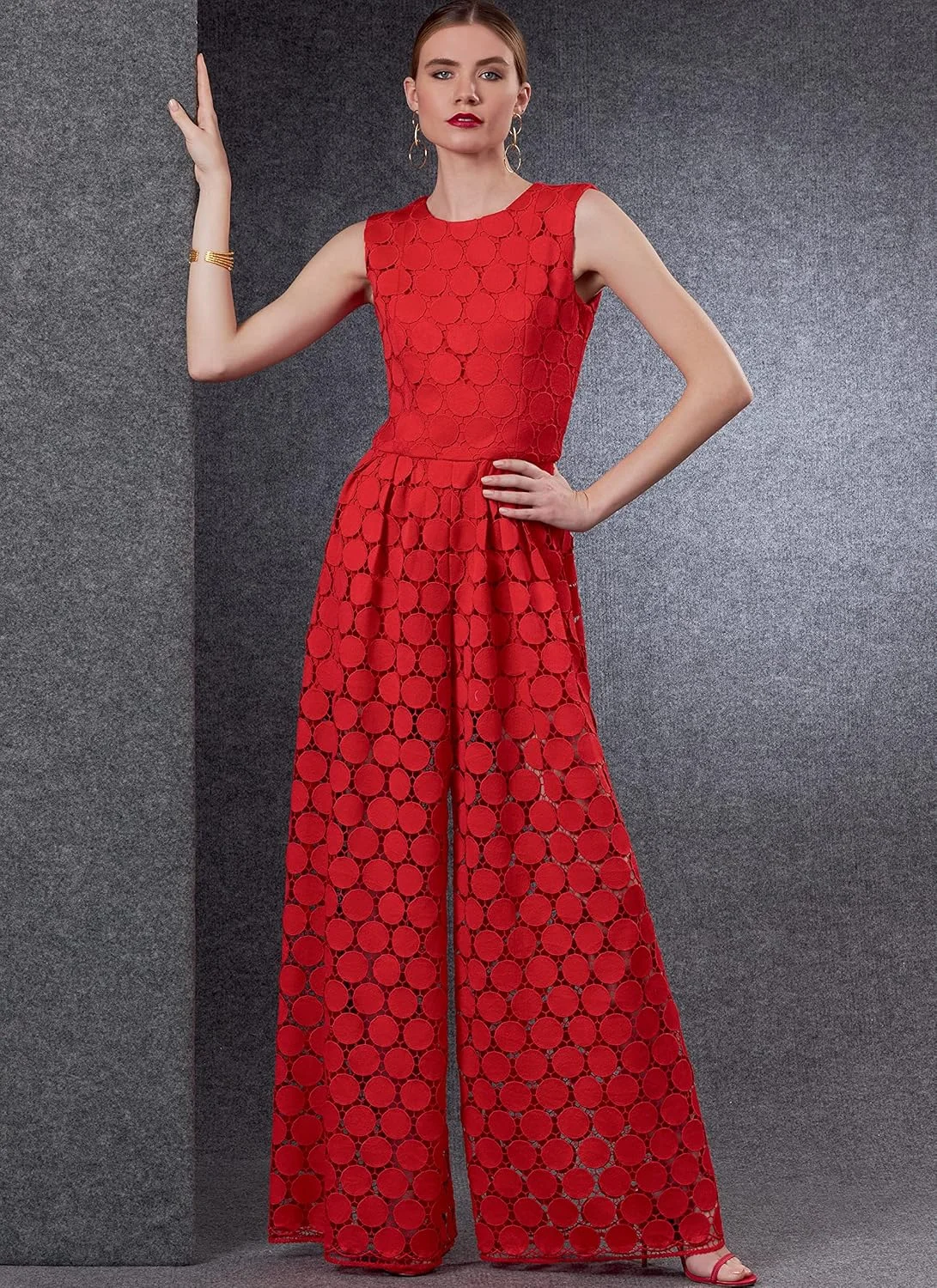 الگوهای Vogue، لباس سرهمی زنانه سایز کوچک، کیت خیاطی کد V1806، سایزهای 8-16، چند رنگ الگوهای Vogue، لباس سرهمی زنانه سایز کوچک، کیت خیاطی کد V1806، سایزهای 8-16، چند رنگ