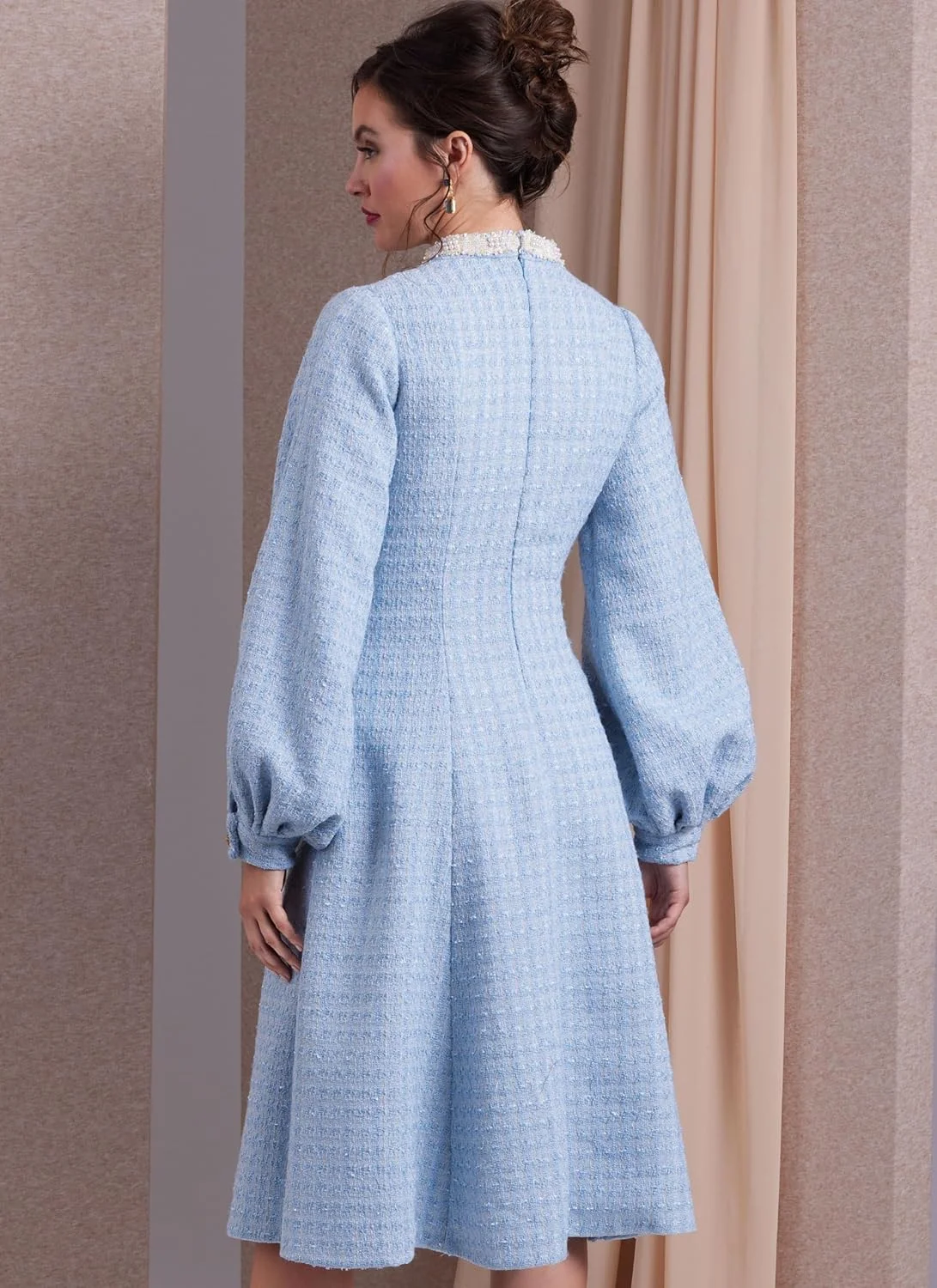 الگوهای خیاطی Vogue، بسته دوخت پیراهن های فیت و فلر زنانه، سایزهای 6-8-10-12-14، چند رنگ