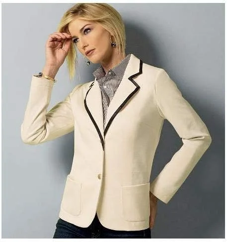 الگوهای Butterick B5926 سایز B5 8-10 - 12-14 - 16 مخصوص کت زنانه و دخترانه، سفید الگوهای Butterick B5926 سایز B5 8-10 - 12-14 - 16 مخصوص کت زنانه و دخترانه، سفید