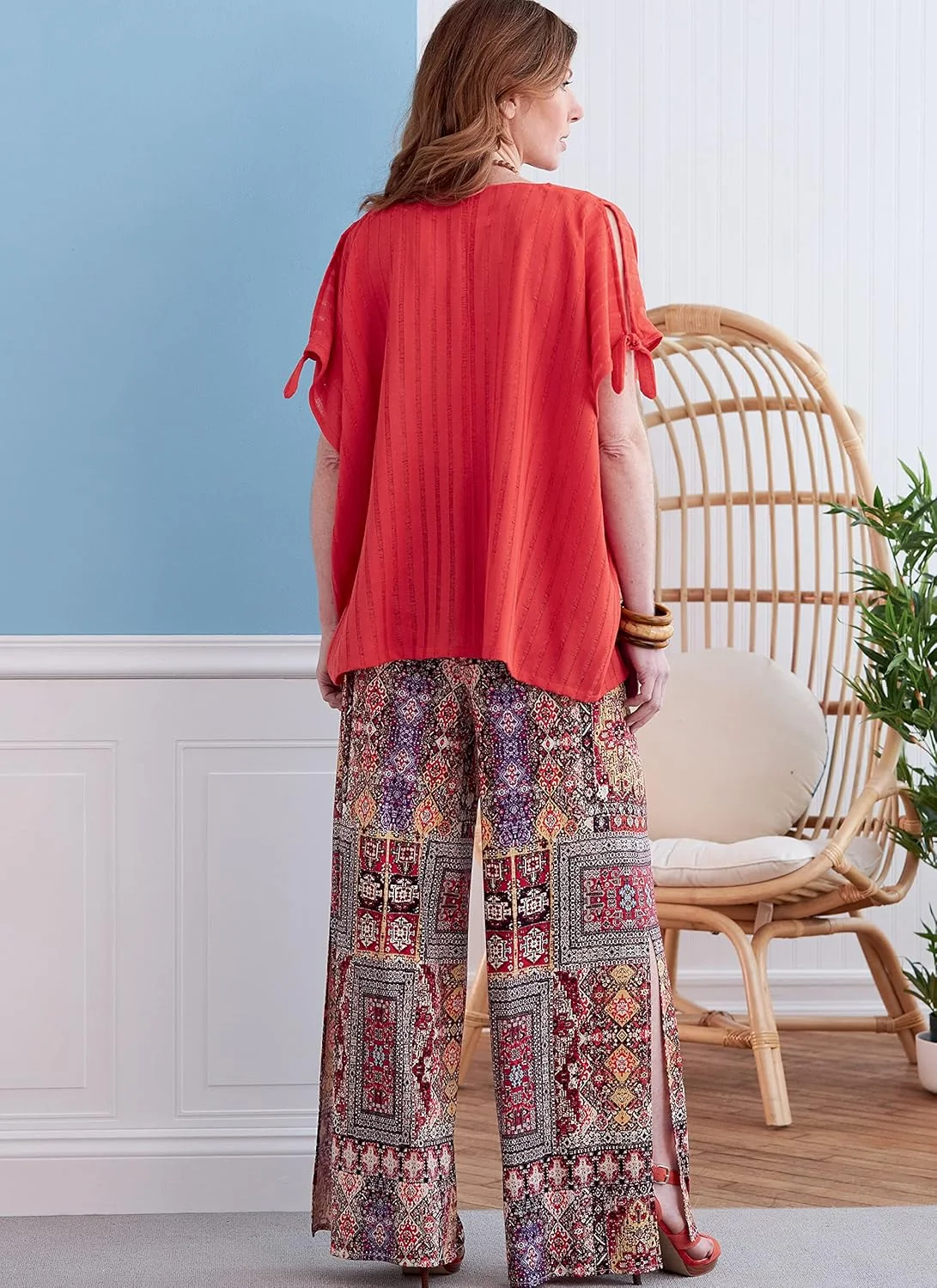 کیت تونیک و لباس زنانه Butterick، کد B6853، الگوی خیاطی، سایزهای XSM-SML-MED، چند رنگ، 2 تکه کیت تونیک و لباس زنانه Butterick، کد B6853، الگوی خیاطی، سایزهای XSM-SML-MED، چند رنگ، 2 تکه