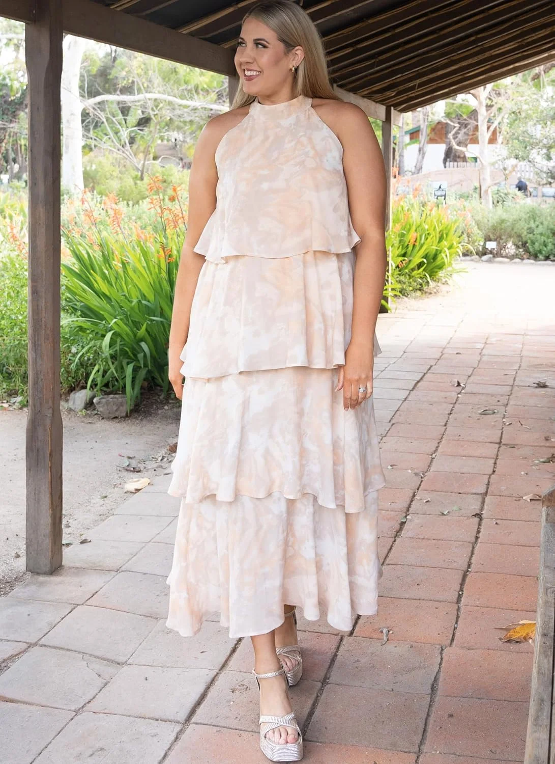 الگوی خیاطی لباس بدون آستین زنانه باتریک Know Me، کد طراحی ME2038، سایزهای 18-20-22-24-26 الگوی خیاطی لباس بدون آستین زنانه باتریک Know Me، کد طراحی ME2038، سایزهای 18-20-22-24-26