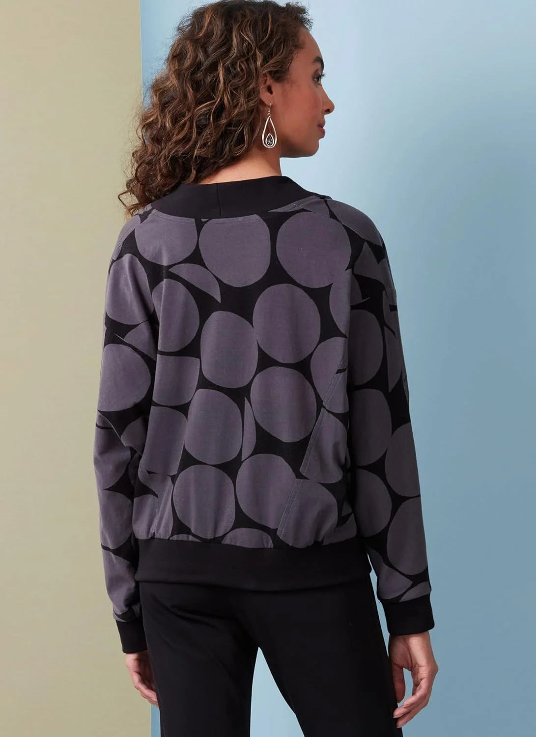 الگوی خیاطی تاپ زنانه باتریک، دو تکه چند رنگ الگوی خیاطی تاپ زنانه باتریک، دو تکه چند رنگ