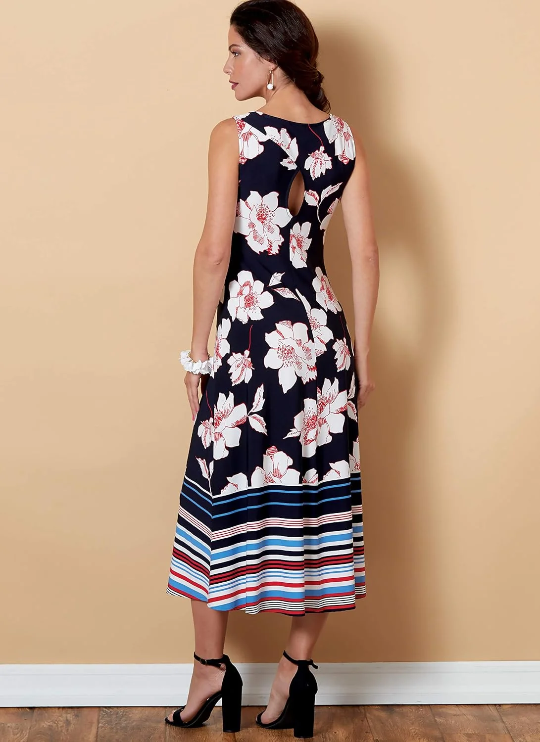 الگوهای خیاطی لباس بافتنی زنانه مدل Butterick B6653E5، سریع و آسان برای دوخت، سایزهای 14-22 الگوهای خیاطی لباس بافتنی زنانه مدل Butterick B6653E5، سریع و آسان برای دوخت، سایزهای 14-22