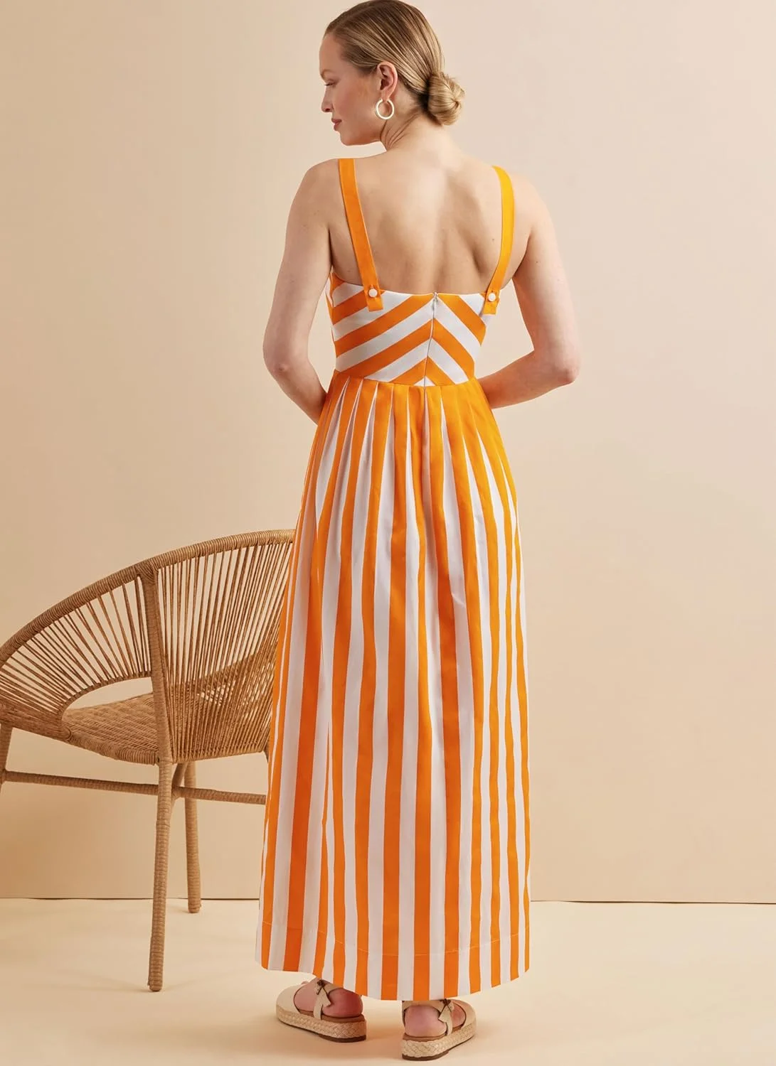 الگوی خیاطی سادگی SS3131AA لباس زنانه و دخترانه در سه قد AA (10-12-14-16-18)